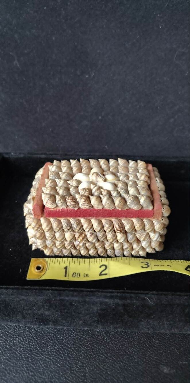 Vintage 70s-80s made in Philippines shell trinket box